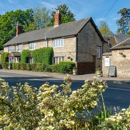 Jersey Arms Hotel Bicester Buitenkant foto
