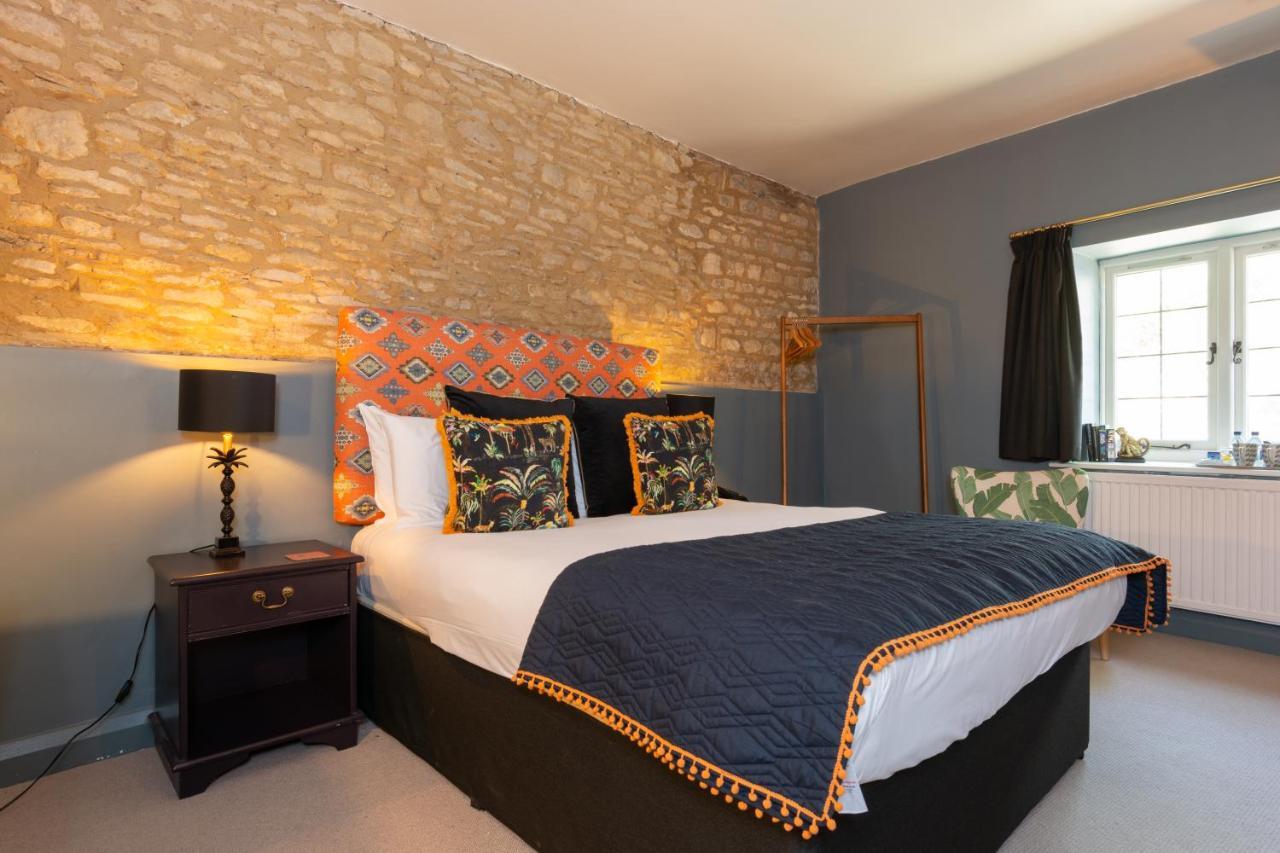 Jersey Arms Hotel Bicester Buitenkant foto