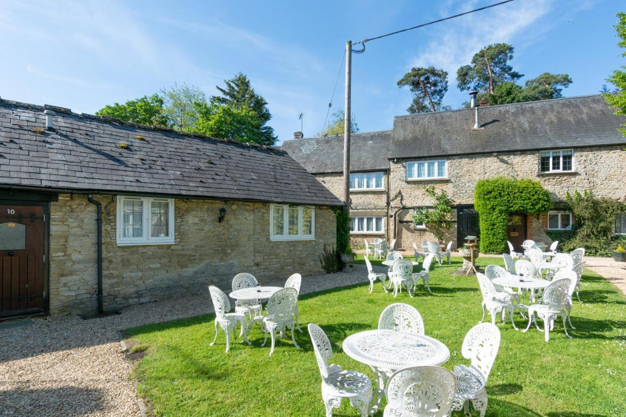 Jersey Arms Hotel Bicester Buitenkant foto
