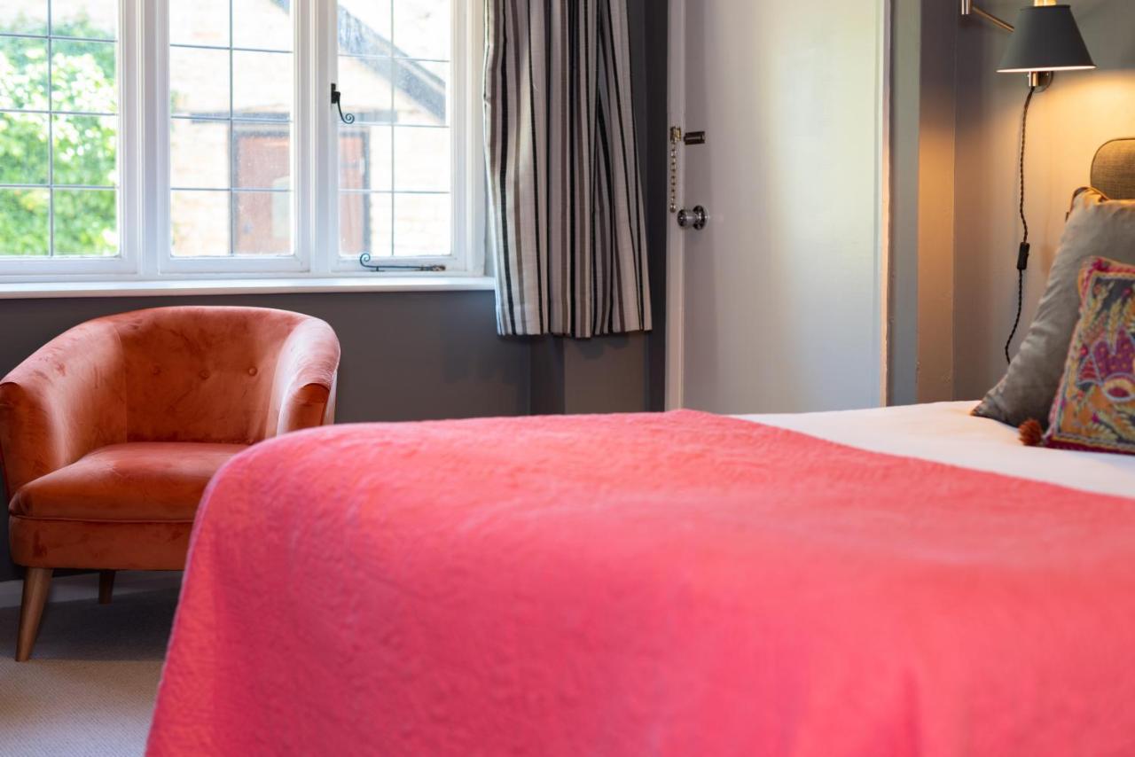 Jersey Arms Hotel Bicester Buitenkant foto